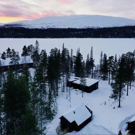 A Unique Arctic Retreat By Dg Lomailu 别墅