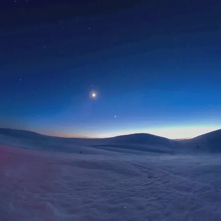 别墅 A Unique Arctic Retreat By Dg Lomailu