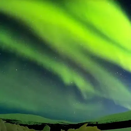 别墅 A Unique Arctic Retreat By Dg Lomailu *